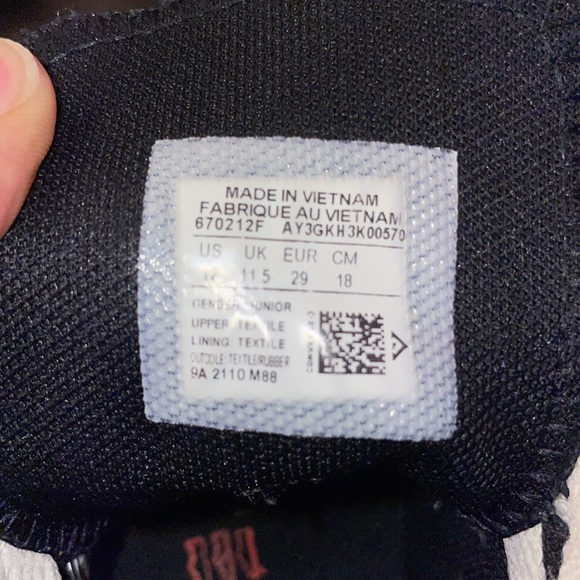 Converse CTAS HI Black/Bright Poopy-12 - Picture 6 of 7